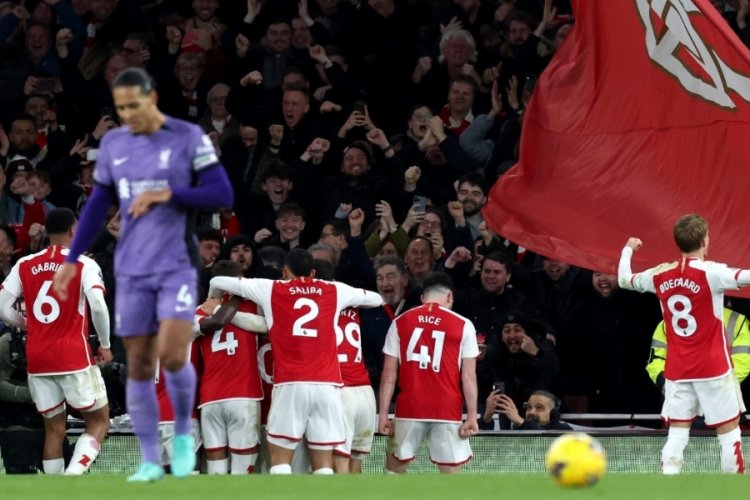 Arsenal evinde Liverpool'u 3-1 ile ge&ccedil;ti