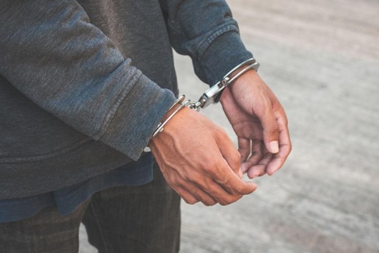 Edirne'de uyuşturucu operasyonu: 12 g&ouml;zaltı
