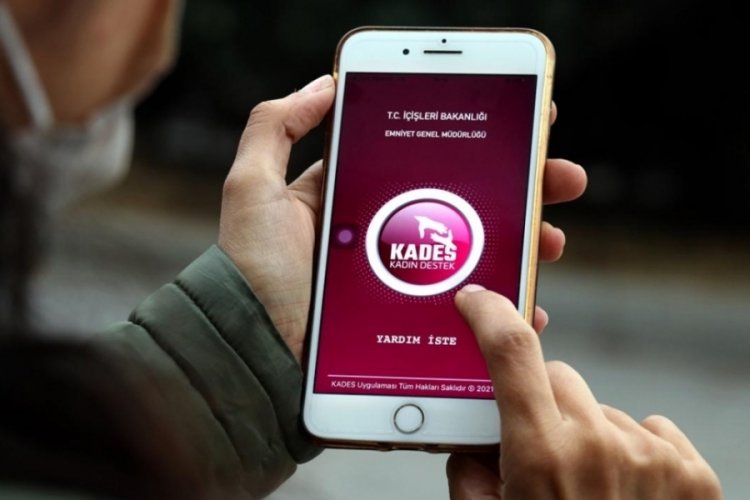 İzmir polisi KADES'i tanıttı, dolandırıcılara karşı uyardı
