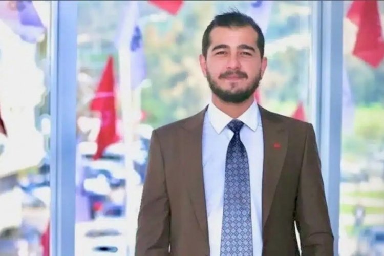 Uygar Yıldırım adaylığının geri &ccedil;ekilmesini "gasp" olarak değerlendirdi! &Ouml;zg&uuml;r &Ouml;zel'e &ccedil;ağrı