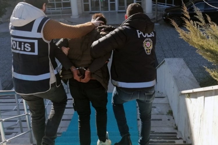 Muğla'da başkasına ait kimlikle yakalandı, 20 yıl hapis kararı ile arandığı ortaya &ccedil;ıktı