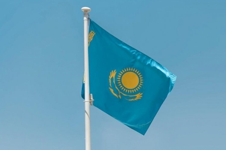 Kazakistan'da h&uuml;k&uuml;met istifa etti
