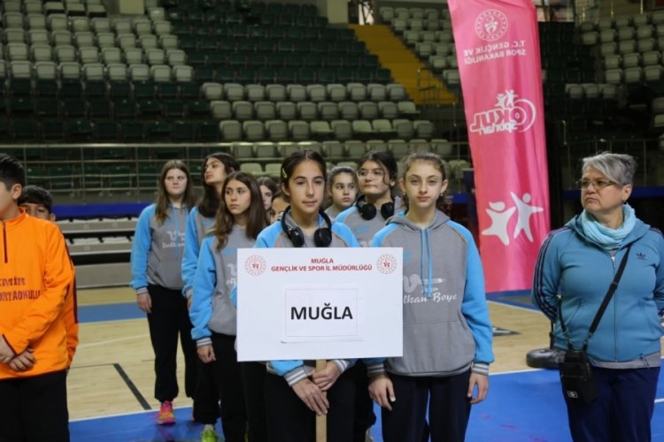 Okul sporları voleybol yıldızlar grup birinciliği Muğla'da başladı