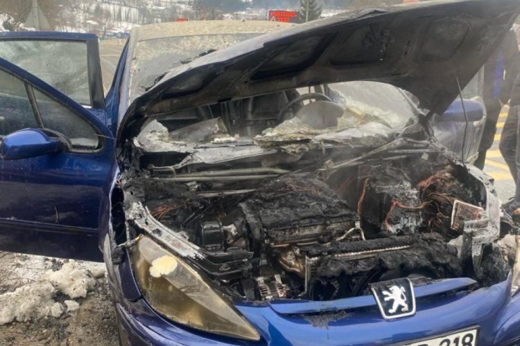 Bolu Dağı'nda otomobil yandı!