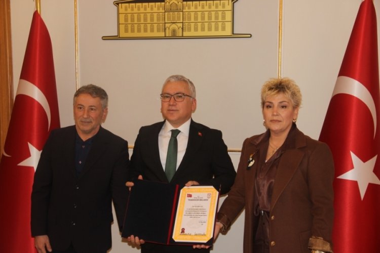 Sivas'ta emekli olan &ouml;ğretmen &ccedil;iftten &ouml;rnek davranış