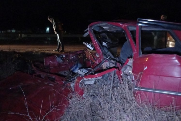Tekirdağ'da parampar&ccedil;a olan ara&ccedil;tan 3 gen&ccedil; sağ &ccedil;ıktı