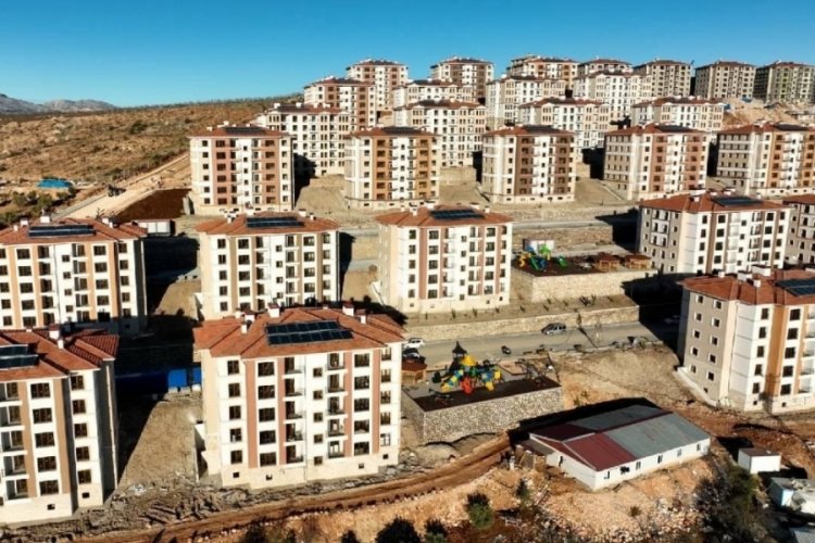 Depremin birinci yılında 46 bin konut hak sahiplerine teslim ediliyor