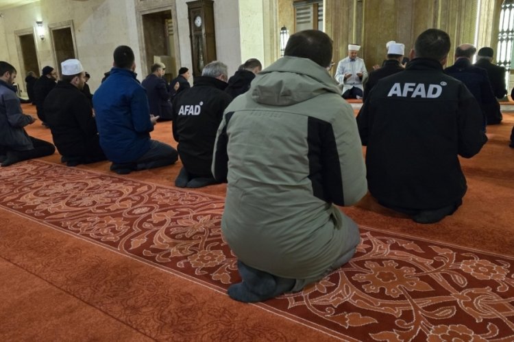 Tokat'ta depremde vefat edenler i&ccedil;im hatim duası yapıldı