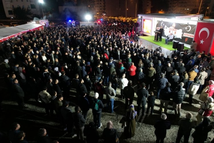 Depremde bin 10 kişinin &ouml;ld&uuml;ğ&uuml; Osmaniye'de acı anma