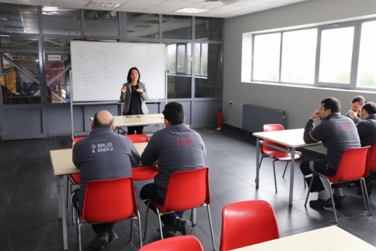 H&uuml;seyin &Ouml;zdilek MTAL'de &ccedil;alışanlara y&ouml;nelik eğitimler s&uuml;r&uuml;yor