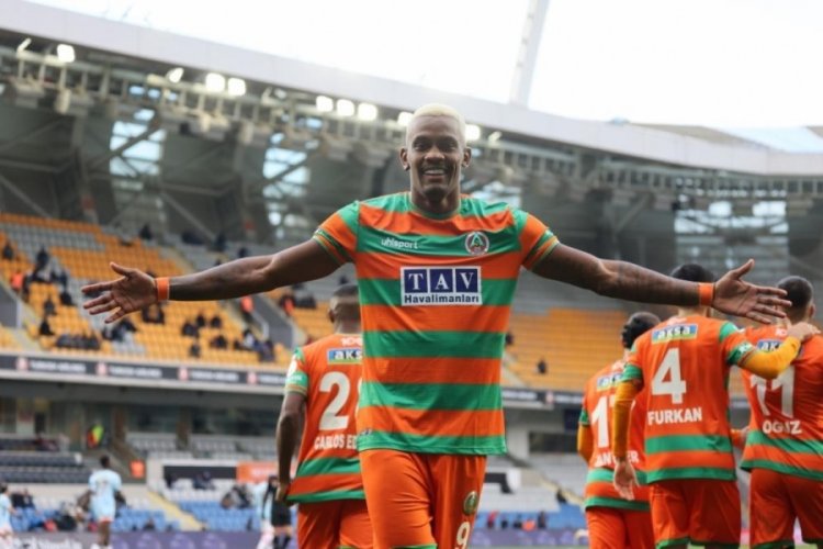 Alanyaspor, Sergio Cordova'yı Rus ekibine kiraladı
