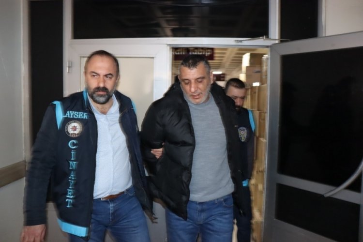 Kayseri'de gazeteciyi silahla yaralayan ş&uuml;pheli adliyeye sevk edildi
