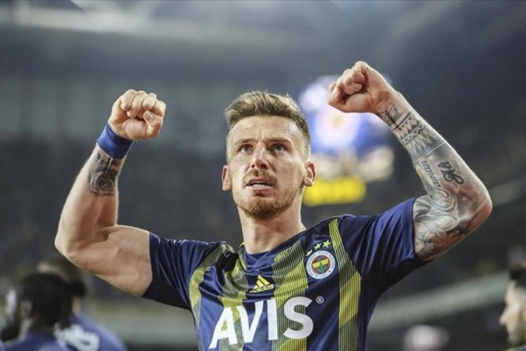 Fenerbah&ccedil;e'nin stoper'i Serdar Aziz'e s&uuml;rpriz talip!