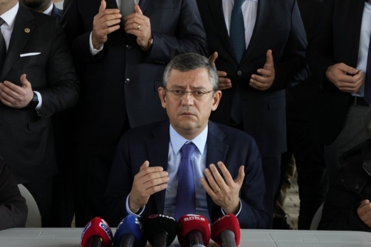 &Ouml;zg&uuml;r &Ouml;zel: B&ouml;yle bir g&uuml;nde siyaset yapılmasını doğru bulmuyorum