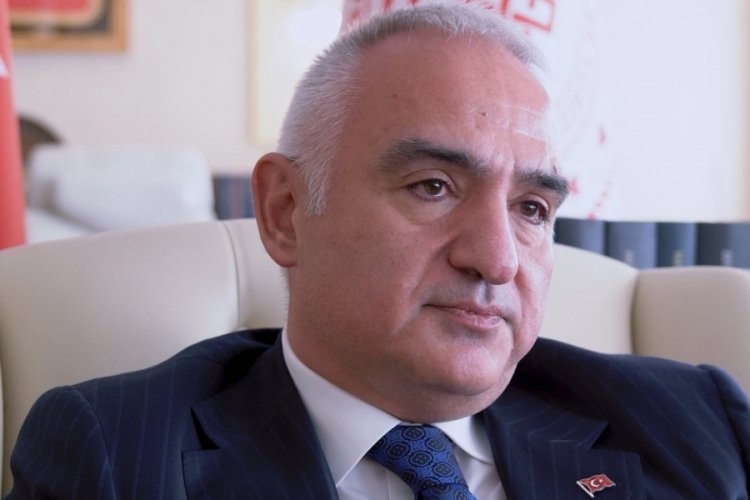 Depreme Malatya'da yakalanan Bakan Ersoy: Siz g&uuml;&ccedil;s&uuml;z olursanız şehir &ccedil;&ouml;ker