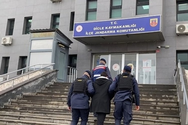 Diyarbakır'da ter&ouml;r propagandasında 8 ş&uuml;pheliden 6'sı, yakalandı