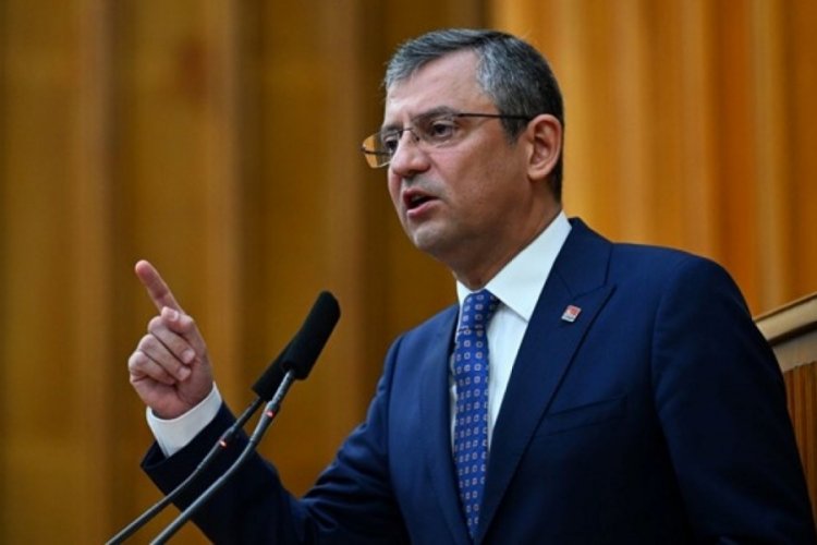 &Ouml;zg&uuml;r &Ouml;zel, &Ccedil;ağlayan Adliyesi &ouml;n&uuml;ndeki ter&ouml;r saldırısını lanetledi