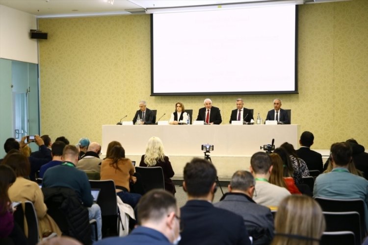 Azerbaycan'da cumhurbaşkanı se&ccedil;imine doğru: 7 aday yarışacak