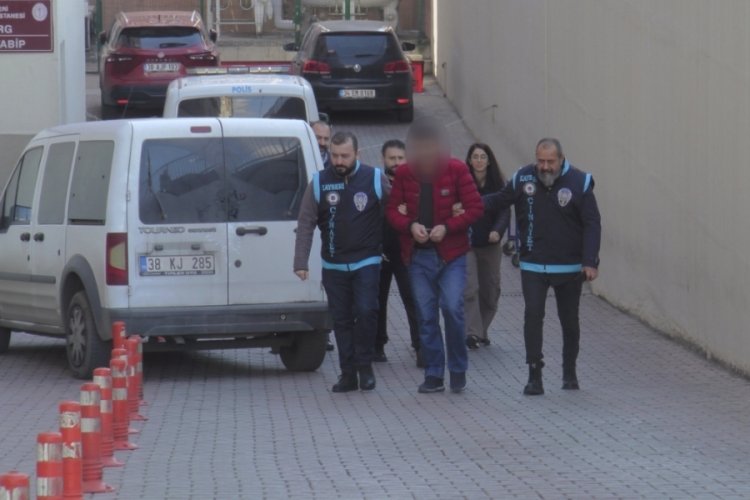 1 kişinin hayatını kaybettiği kavgaya karışan 2 kişi adliyeye sevk edildi