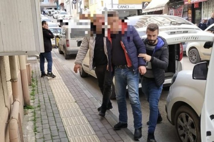 Bursa'da t&uuml;fekle yaralama olayında yakalanan 2 kişi cezaevine&nbsp;g&ouml;nderildi!