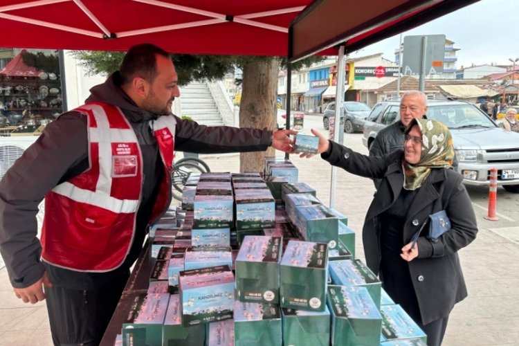 Ordu'da vatandaşlara kandil simidi ikram edildi