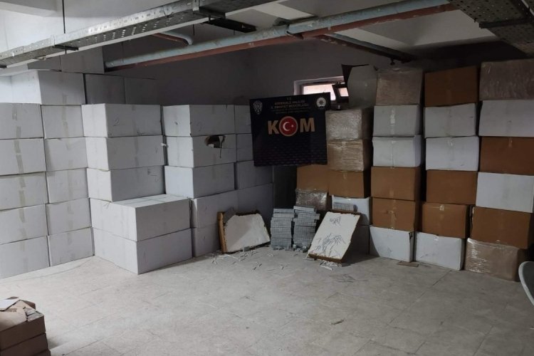 Kırıkkale'de 2 milyondan fazla makaron ve 180 litre alkol ele ge&ccedil;irildi