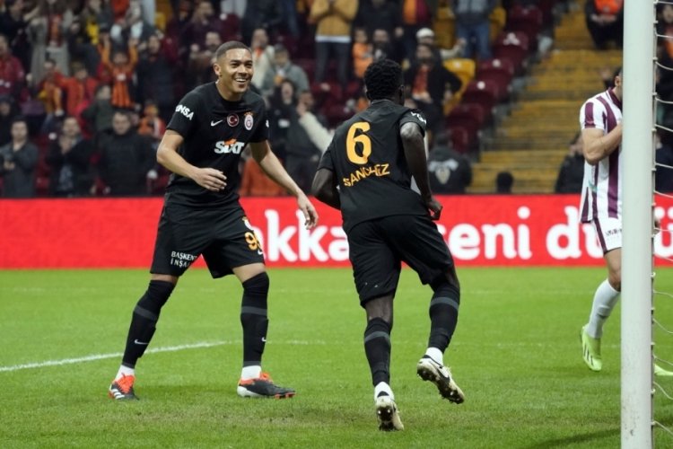 Davinson Sanchez bu sezonki 2. gol&uuml;n&uuml; attı