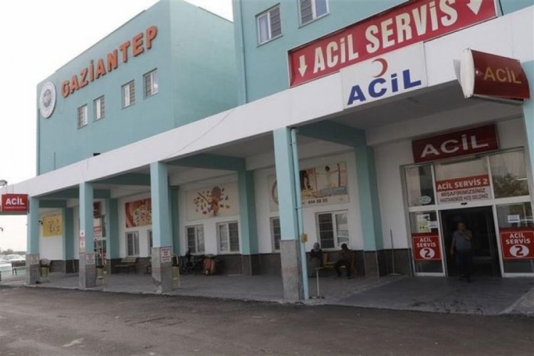 Gaziantep'te hasta yakınlarının saldırısına uğrayan doktorun burnu kırıldı
