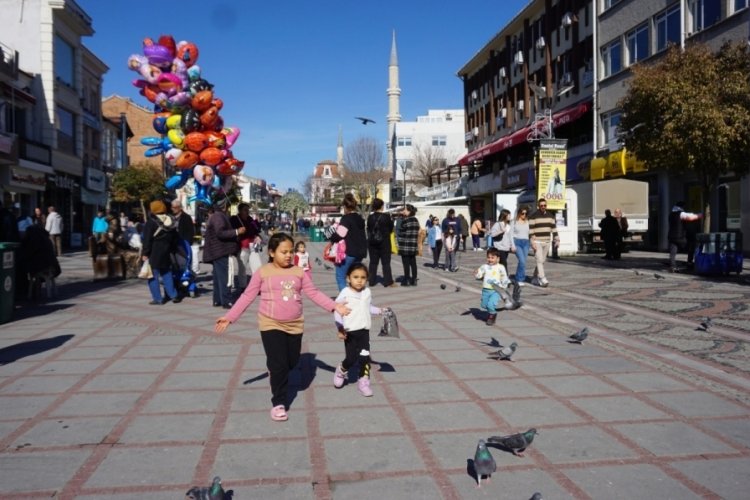 Edirne'de g&uuml;neşi g&ouml;ren dışarı koştu