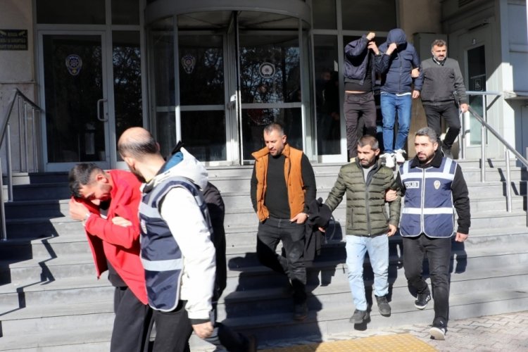 Kayseri'de hapis cezası bulunan 14 h&uuml;k&uuml;ml&uuml;, cezaevine g&ouml;nderildi