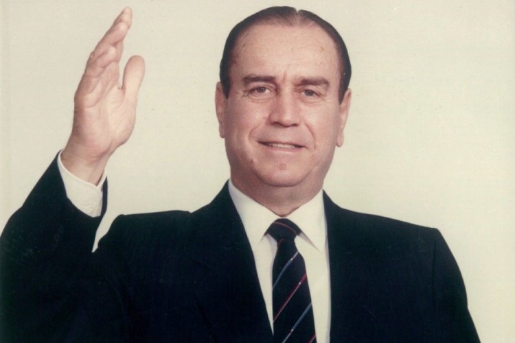 M&uuml;min Gen&ccedil;oğlu kimdir?