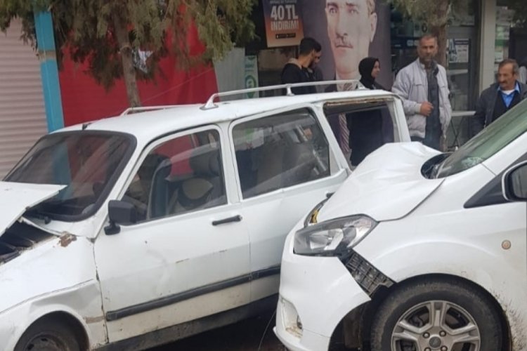 Mardin'de 7 aracın karıştığı kazada 1 kişi yaralandı