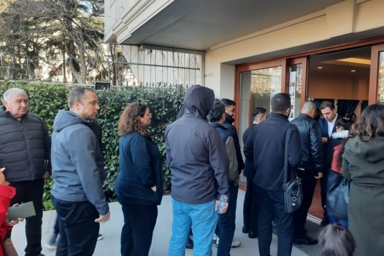 İstanbul'daki Azerbaycanlılar sandık başına gitti