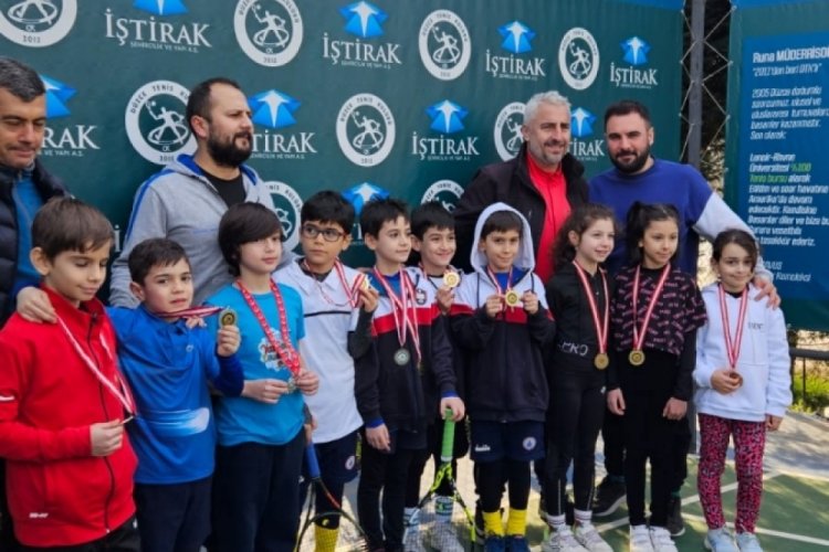Kortlarda Osmangazi r&uuml;zg&acirc;rı esti