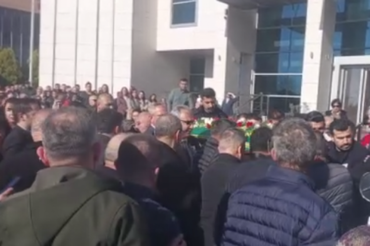 Serum sonrası rahatsızlanan adliye katibi hayatını kaybetti