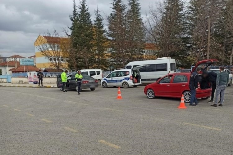 &Ccedil;orum polisinden 'şok' denetim