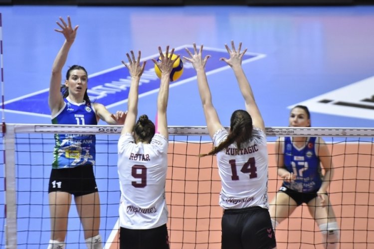 Nil&uuml;fer Belediyespor Neptunes Nantes takımına 3-0 yenildi