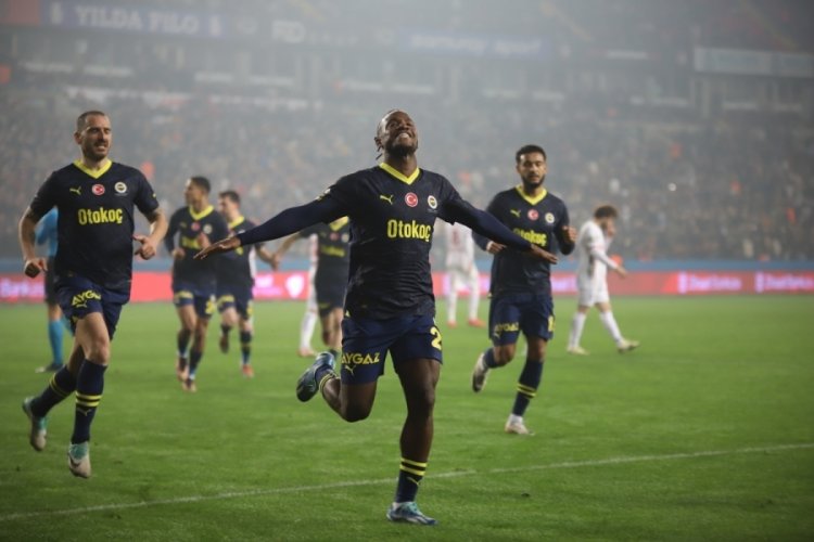 Michy Batshuayi, bu sezon 17. gol&uuml;n&uuml; attı