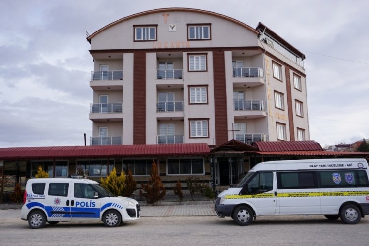 Burdur'da eski koca dehşeti: Boşandığı eşini &ouml;nce vurdu, sonra bı&ccedil;aklayarak &ouml;ld&uuml;rd&uuml;