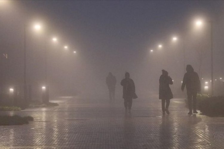 Edirne'de yoğun sis: G&ouml;r&uuml;ş mesafesi 40 metreye d&uuml;şt&uuml;