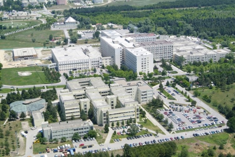 Bursa'da Uludağ &Uuml;niversitesi'ne ait 3 adet taşınmaz kiraya verilecek
