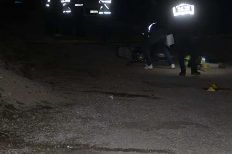 &Ccedil;anakkale'de motosikletteki iki kişi pusu kurularak &ouml;ld&uuml;r&uuml;ld&uuml;