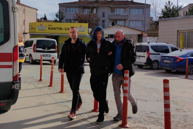 Bursa'da 2 kişiyi bı&ccedil;aklayıp ka&ccedil;an şahıs tutuklandı