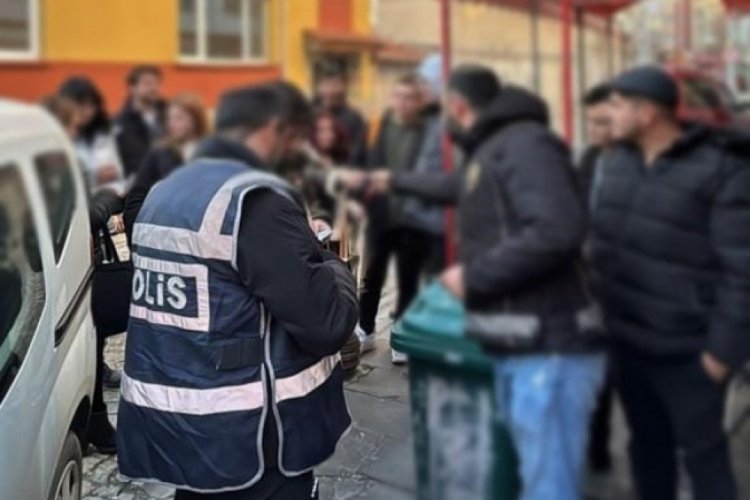 Eskişehir'de okul &ccedil;evrelerinde polis denetimi