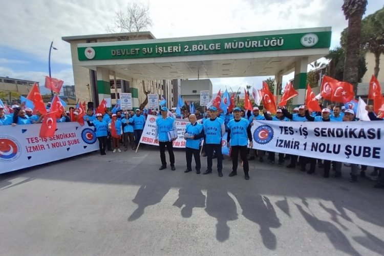 İzmir'de DSİ iş&ccedil;ilerinden d&uuml;ş&uuml;k maaşa tepki