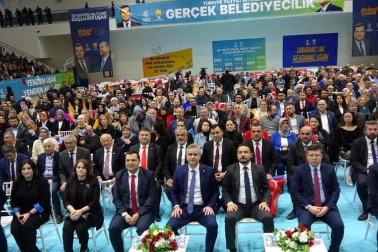 Uşak AK Parti il&ccedil;e ve beldelerin belediye başkan adaylarını a&ccedil;ıkladı