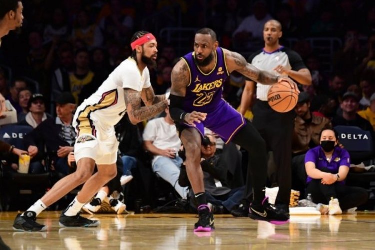 Los Angeles Lakers, zorlanmadan kazandı