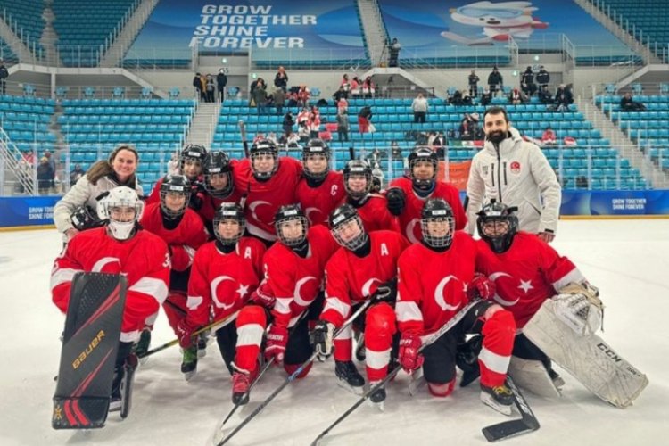 A Milli Kadın Hokey Takımı, &Ccedil;ekya'ya mağlup oldu