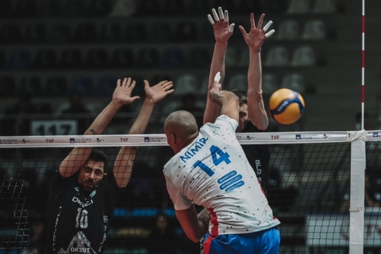 Halkbank, Develi Belediyespor'u 3-1 mağlup etti