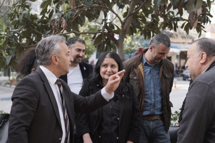 Bayram Kazancı Ak&ccedil;alar halkıyla bir arada